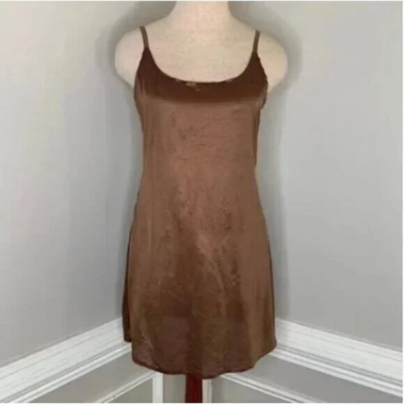 Spanx The SB Sweep Slip Convertible Straps Shape Wear in Copper Size Medium - Picture 2 of 9